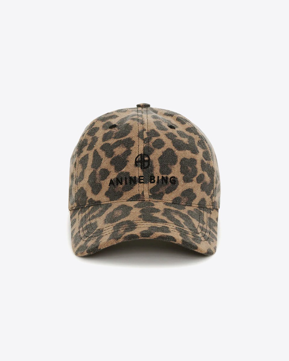 Casquette Jeremy Anine Bing en coton marron et beige imprimé léopard. Vue de profil.