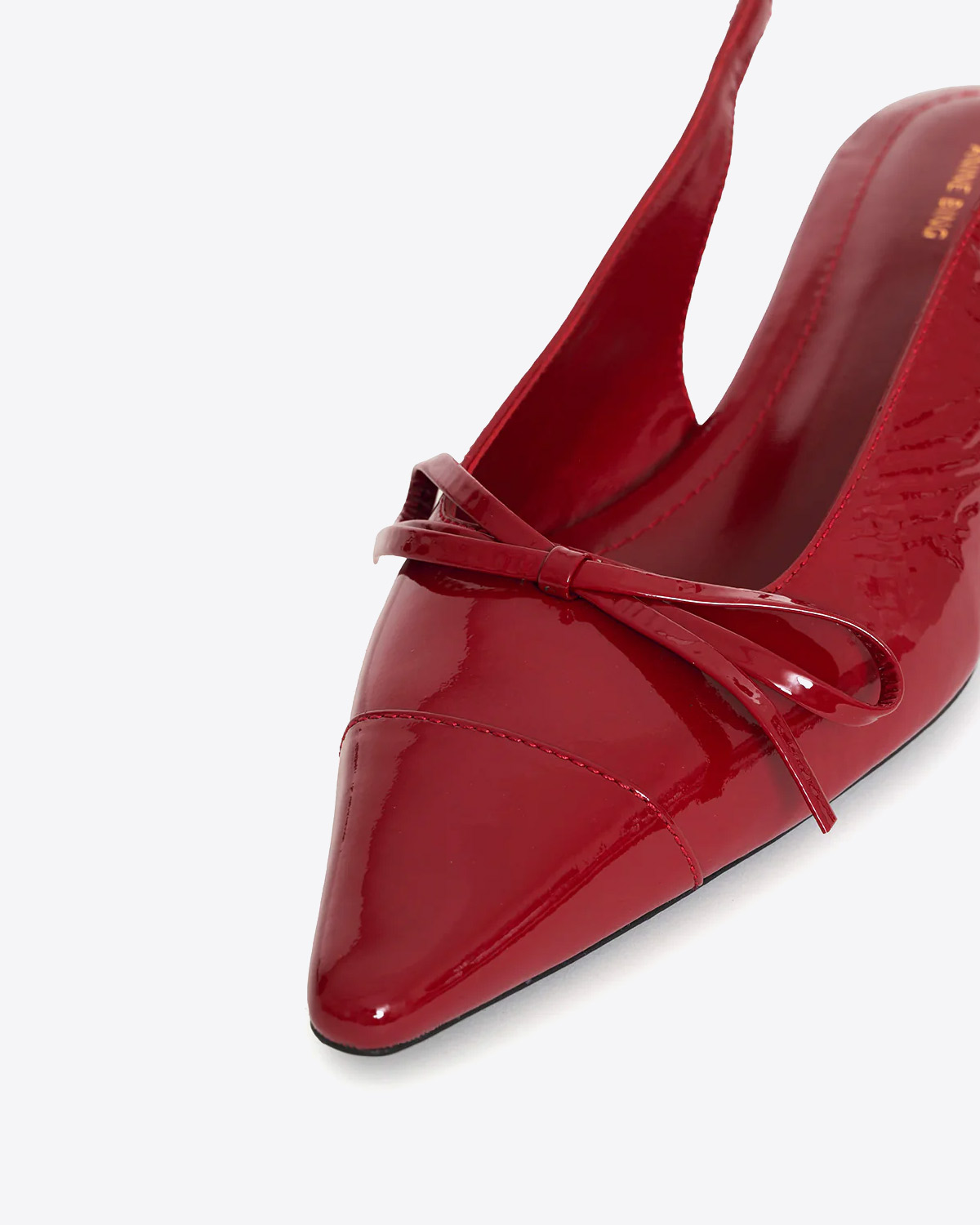 Chaussures escarpins Zoey Anine Bing en cuir vernis rouge. 