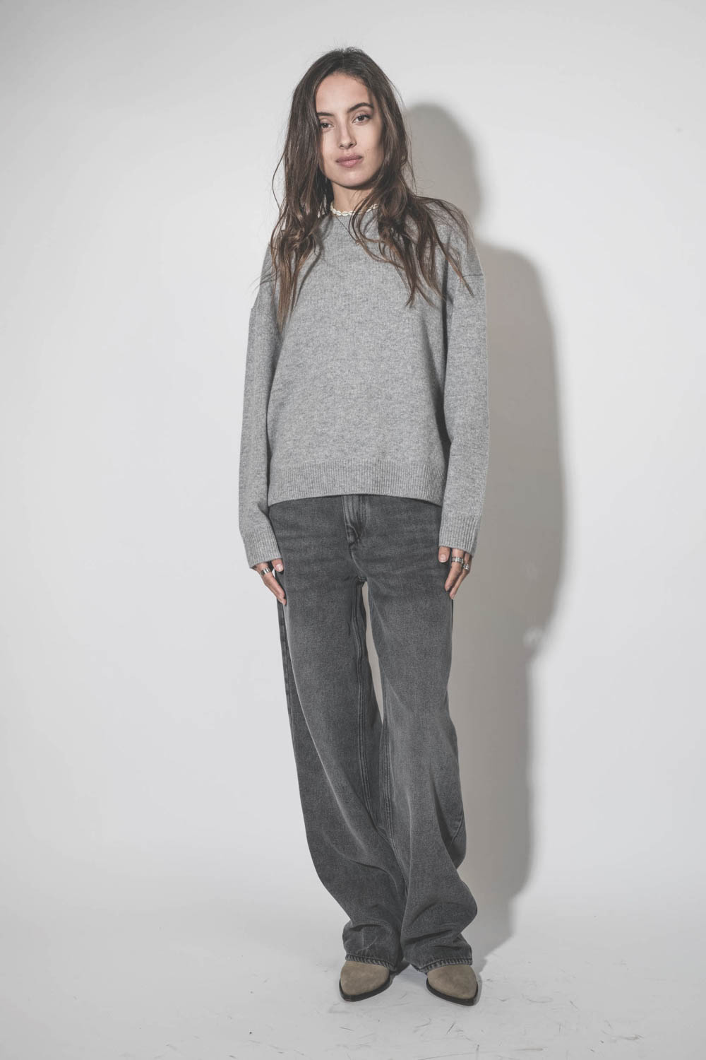 Anine Bing Pull Lee Crew – Cachemire Gris