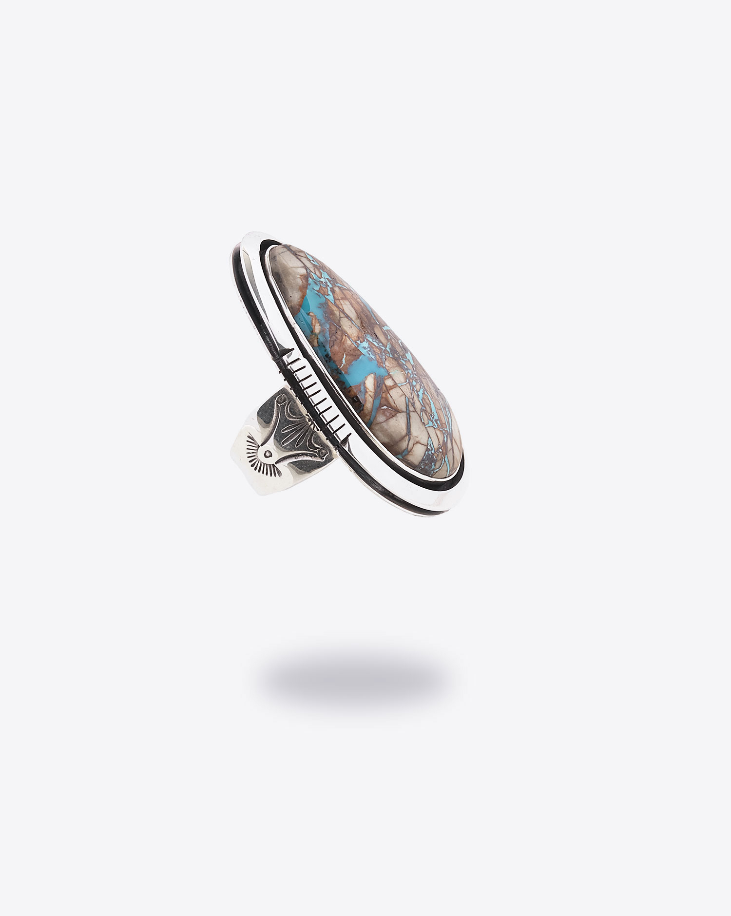 Bague Boulder Harpo avec pierre turquoise. Vue profil.