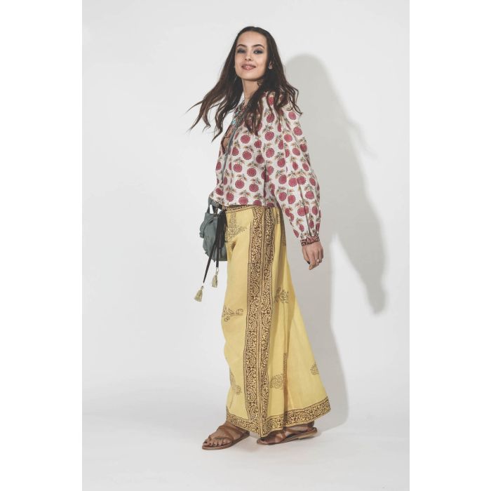 Pantalon en voile de coton imprimé jaune Alix of Bohemian. 