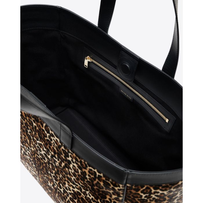 Sac cabas Rio Anine Bing en cuir pony léopard. Détail de l'intérieur du sac.