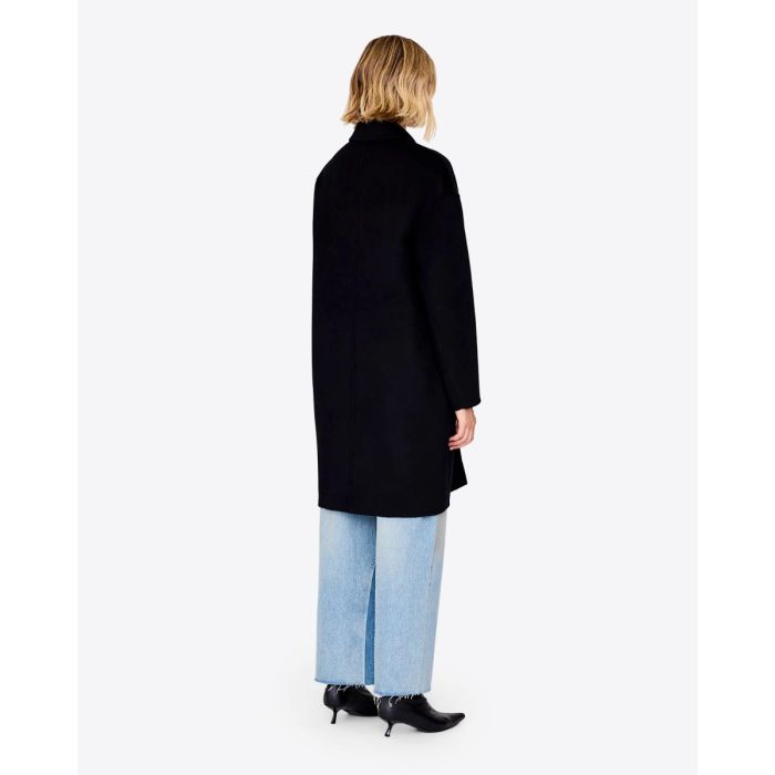 Manteau Portia Anine Bing en laine et cachemire double face noir porté de dos.