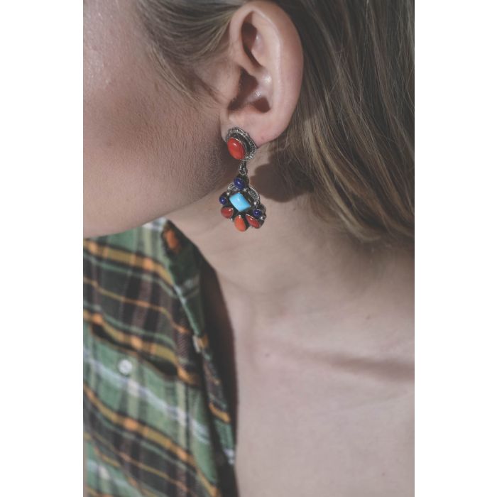 Boucles d'oreilles en argent corail et turquoise Harpo Paris. 