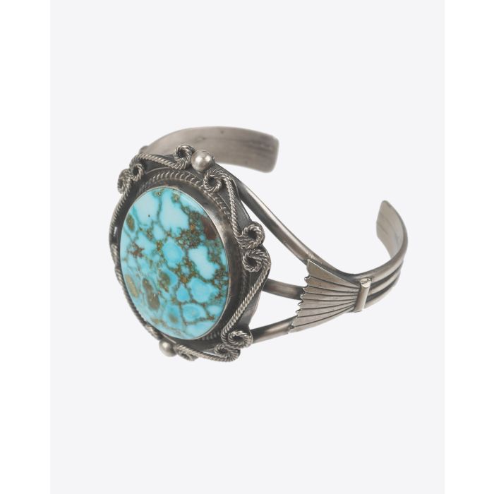 Bracelet manchette argent et turqoise Harpo Paris. Profil.