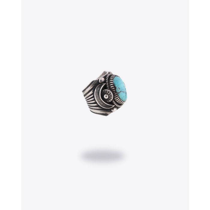 Bague Delbert Gordon Harpo avec pierre turquoise.  Vue profil. 