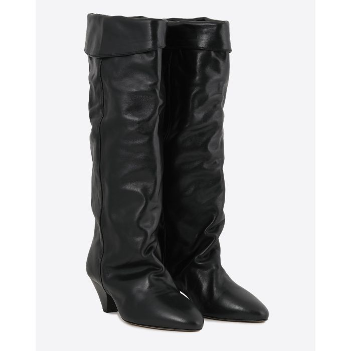 Bottes Elita Isabel Marant en cuir lisse noir. Face.