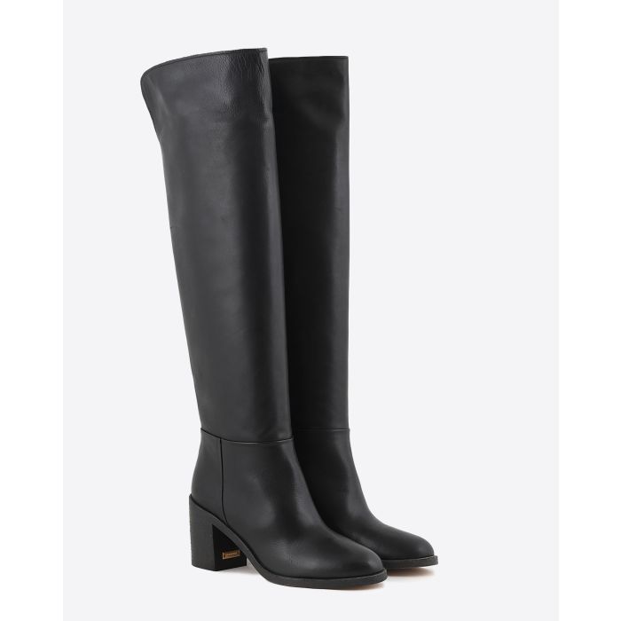 Bottes à talons en cuir noir Vivienne Golden Goose. Face.
