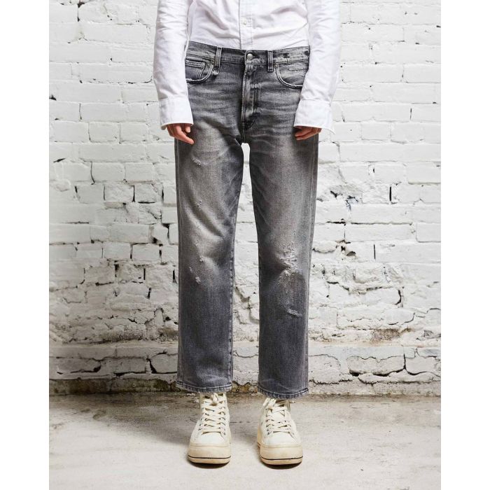 Sneakers compensées en toile écru R13. Porté face.