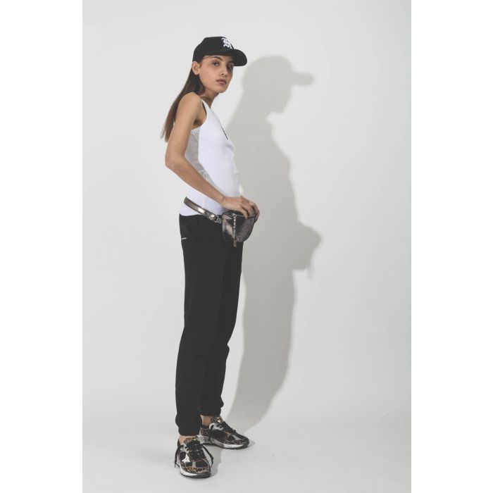 Casquette de baseball en toile noire brodé R13 devant r13