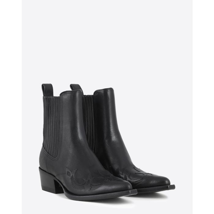 Boots esprit santiags Debbie Beatles en cuir noir Golden Goose femme. Face.