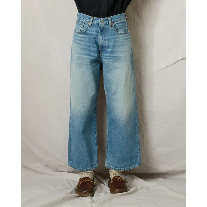 Jean Georgia Denimist en denim délavé. Vue face.