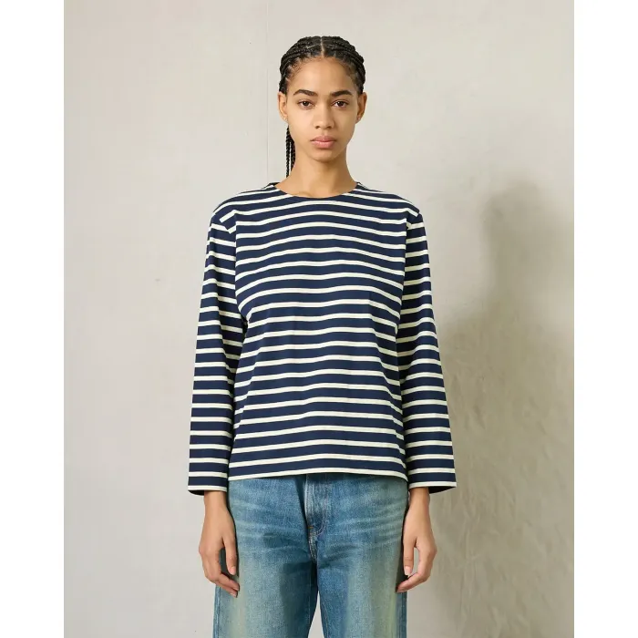 Tee-shirt Boatneck manches longues Denimist à rayures. Vue porté de face. 