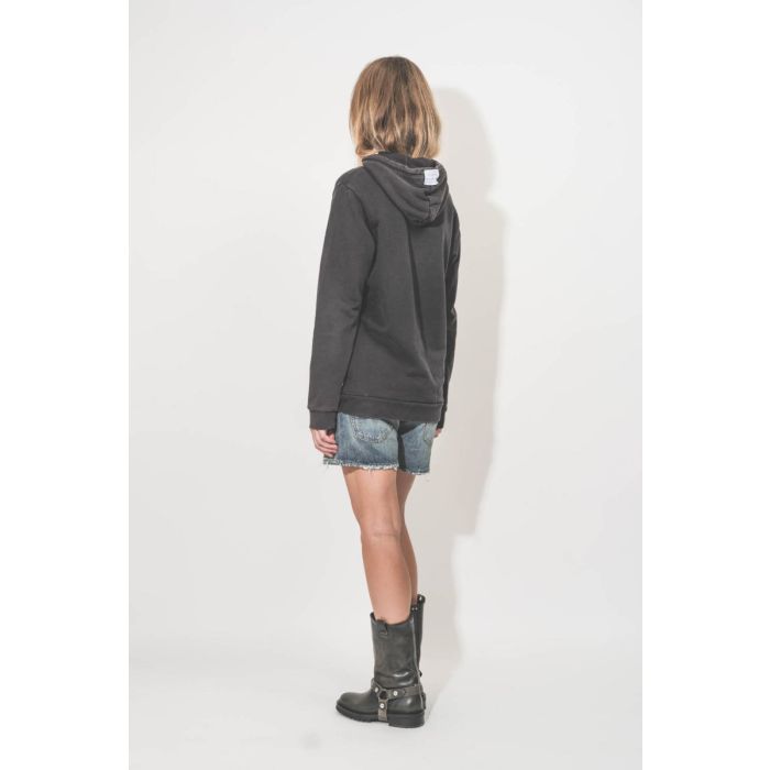 Bottes Kurt Biker Golden Goose en cuir noir. Portées de dos.