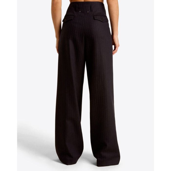Pantalon Flavia Golden Goose en laine vierge bleu nuit à rayures porté de dos.