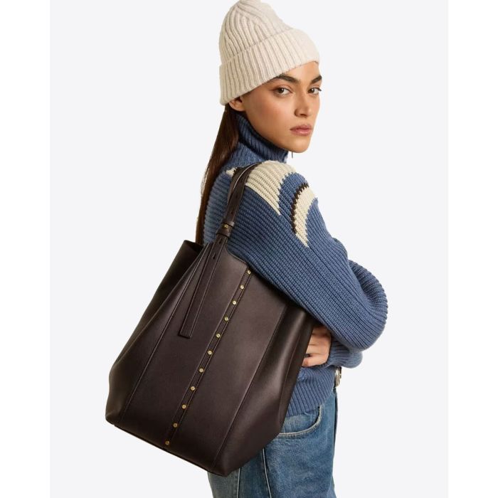 Sac shopping 24/7 Nord Sud Golden Goose en cuir noir. Porté épaule.