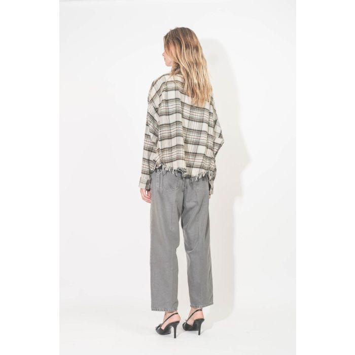 Jean Betty Haikure en denim gris Soft Lead Grey. Porté de dos.