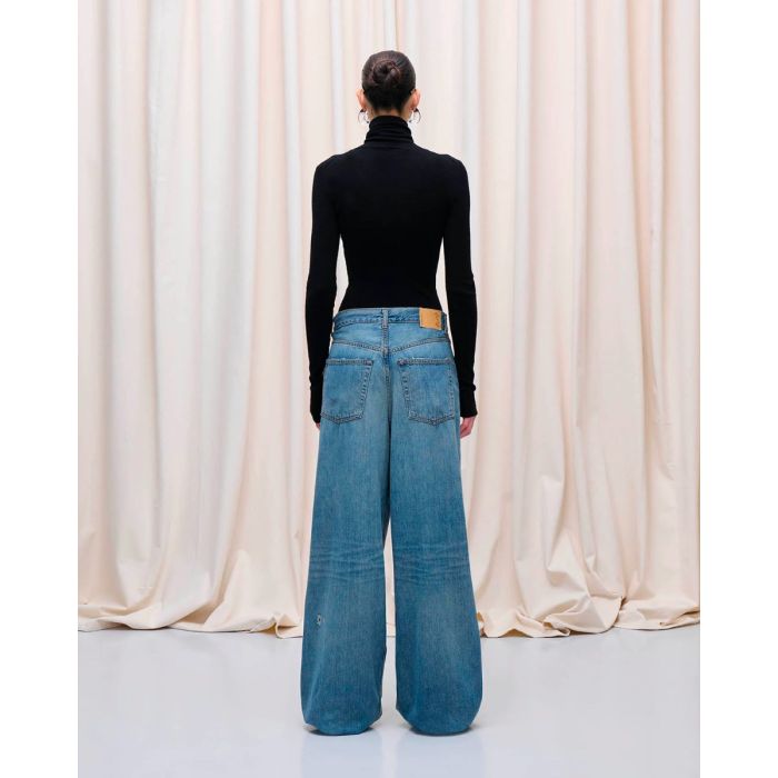 Jean Candy denim Haikure délavage Blue Tencel. Porté de dos.
