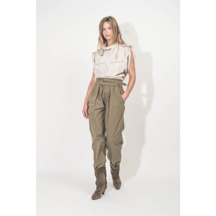 Pantalon Celia Isabel Marant en coton kaki. Porté avec le top Nemia Isabel Marant Etoile.