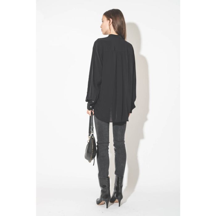 Chemise forme liquette manches longues en viscose noir Amel Isabel Marant Etoile. Porté de dos.