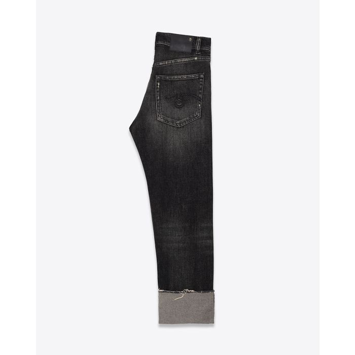 Jean Boyfriend R13 en denim délavé Abbey Black. Vue profil avec ourlet revers. 