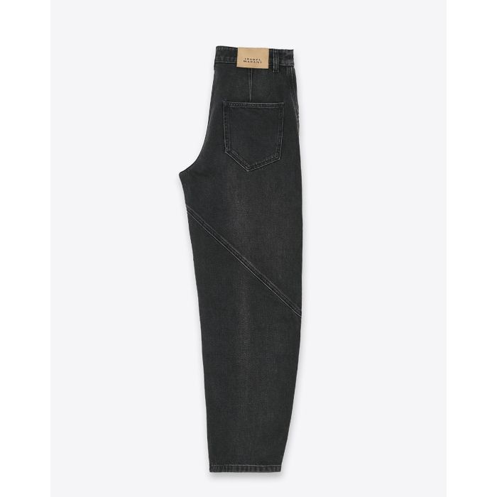 Jean Catarina Isabel Marant en denim noir délavé. Détail de coutures piquées. Profil.