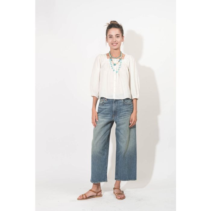 Sandales en cuir Erka pul naturel K.Jacques St Tropez. Porté avec un jean baggy.