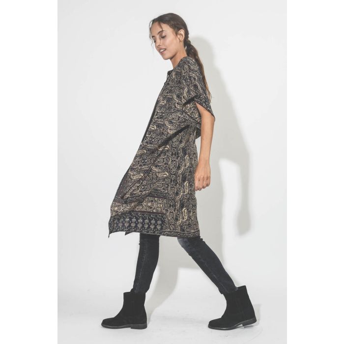 Hand.So.On KIMONO Robe 1971 vue profil