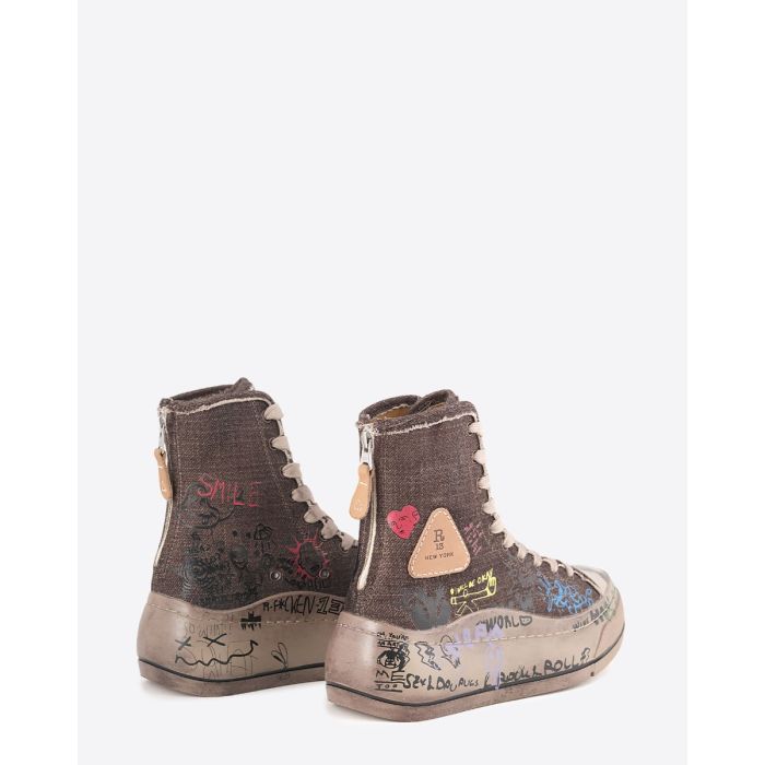 Sneakers compensées Kurt R13 en toile de laine marron taguée. Vue de dos.
