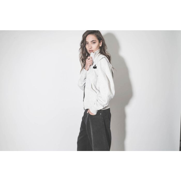 Veste avec zip col montant épaule déportée en sweat-shirt écru mini logo poitrine Madilia Marant Etoile.