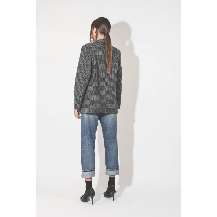 Jeans Boyfriend bleu ciel Amber Blue r13 Denim. Porté de dos.