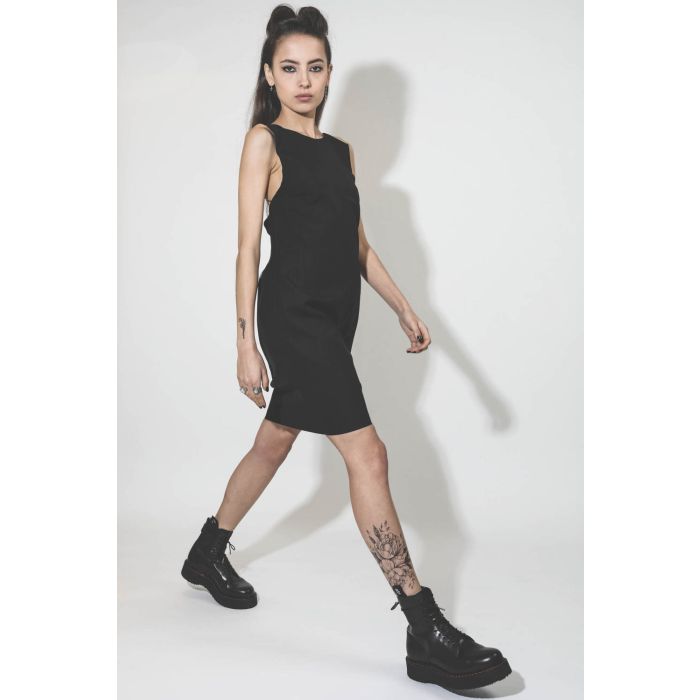 Robe noire dos nu Oxana Vautrait.