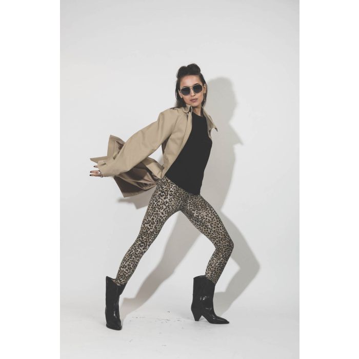 Trench beige Friedrich Vautrait. Porté ouvert. 
