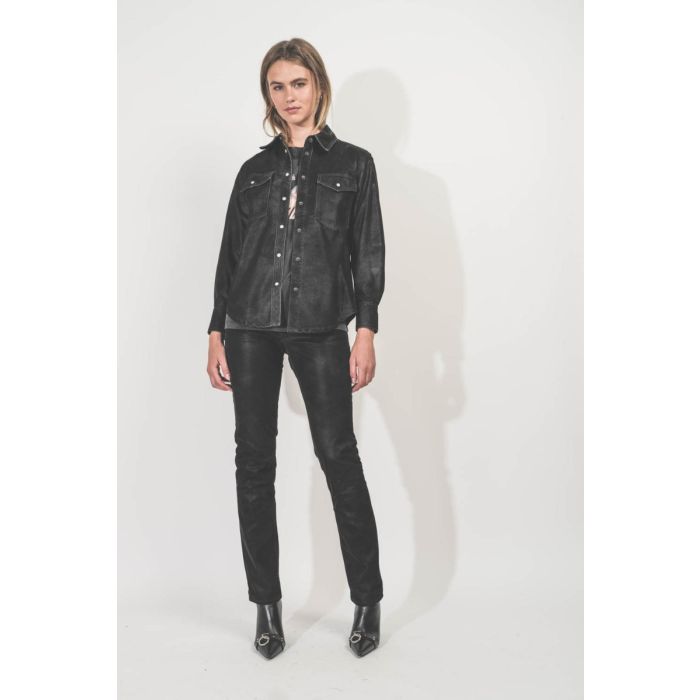 Pantalon Kelsie Isabel Marant Etoile en faux cuir noir. Porté de face.