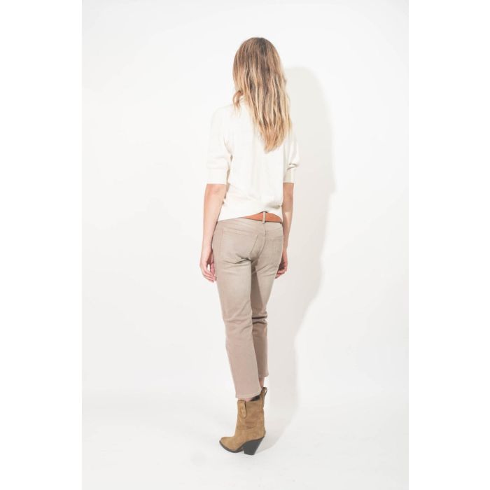 Jean Boy Straight R13 toile beige Clean Sawdust Stretch. Porté de dos.