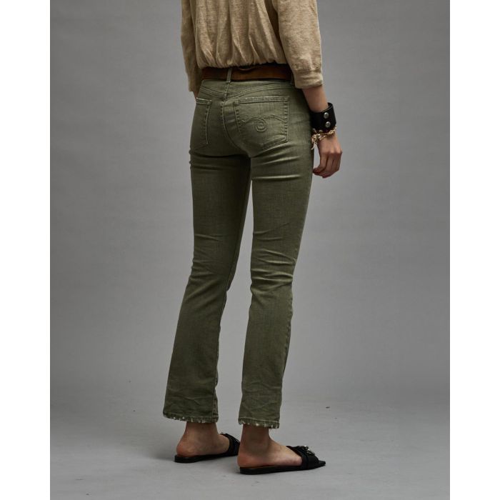 Jean stretch skinny évasé kaki Kick Fit R13. Porté de profil dos.