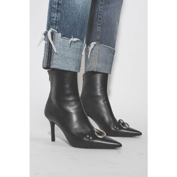 Jean Baggy Tailored Drop bleu délavage Hutton Blue R13. Détail de l'ourlet bord franc ourlet retourné.