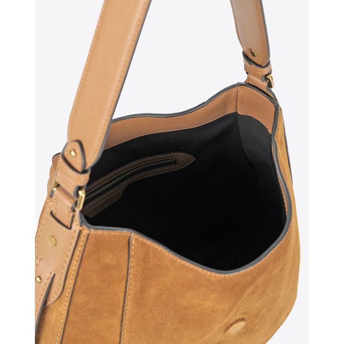 Sac Altay Hobo Isabel Marant en cuir suédé cognac. Porté main ou épaule. Détail de la poche intérieur zippée. 