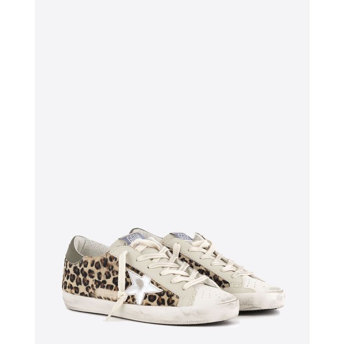 Sneakers Superstar Golden Goose en cuir pony Léo Olive Argent. Vue face