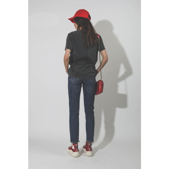 Tee-shirt Aigle Vintage bing tee black Anine Bing. Porté dos.  