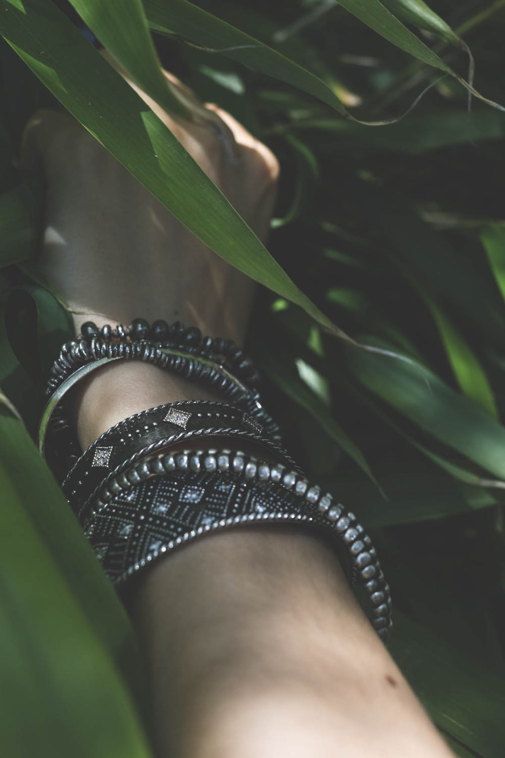 Bijoux Vanessa De Jaegher et M.Cohen. Porté.