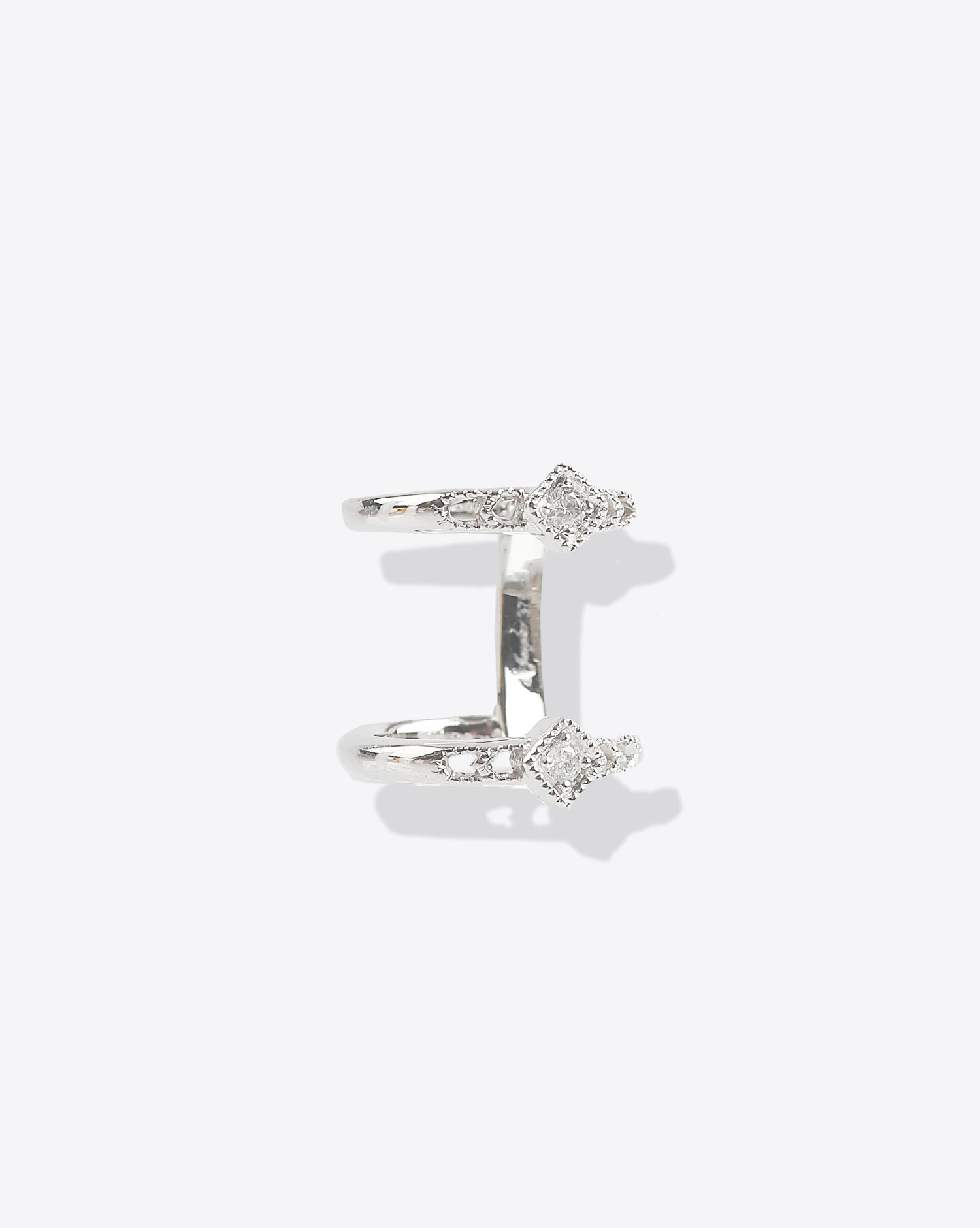 De Jaegher Mini Créole Lightly Goutte Pavée – Or Blanc & Diamants