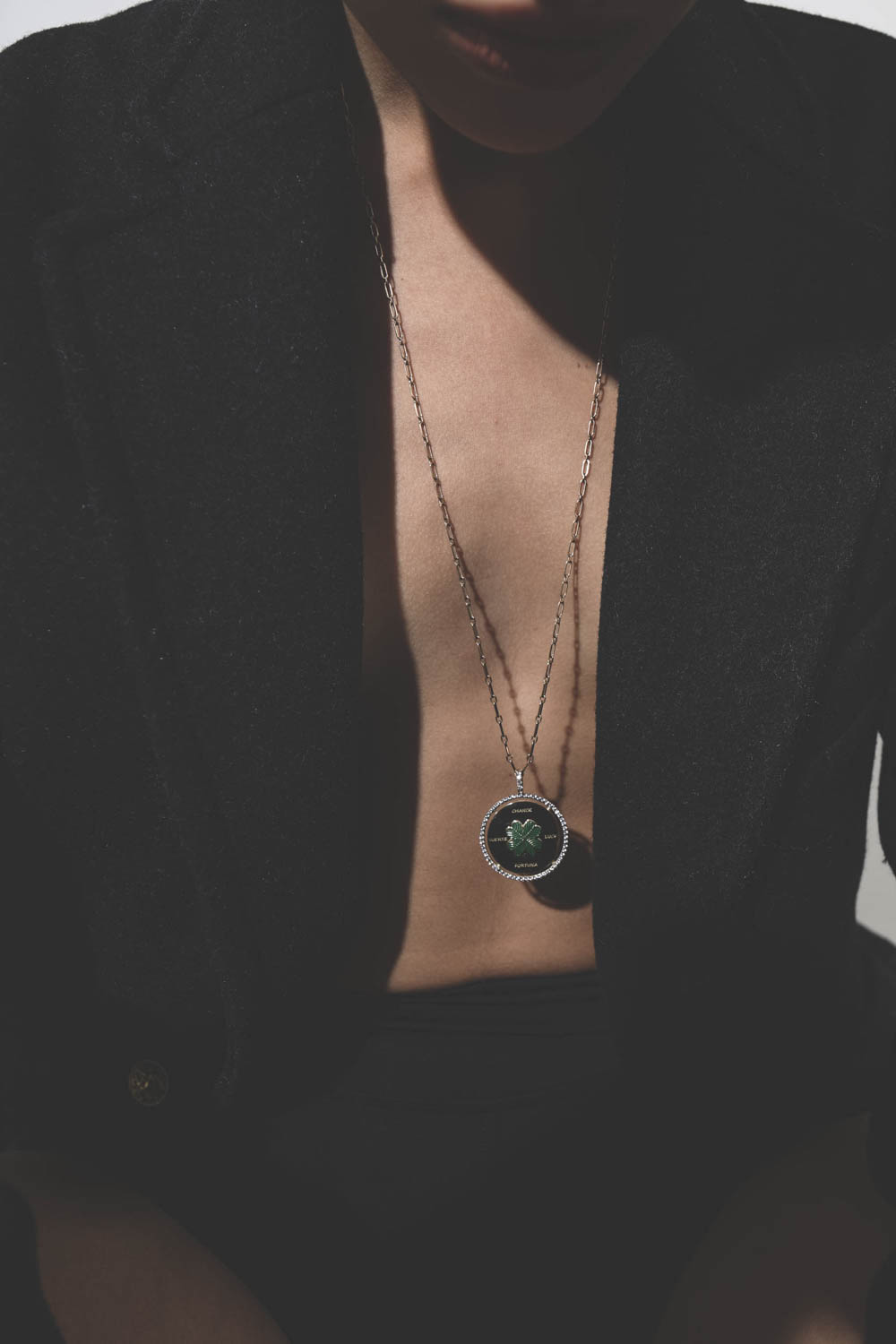 Feidt Pendentif Lucky - Or Jaune 9K et Saphris Blancs