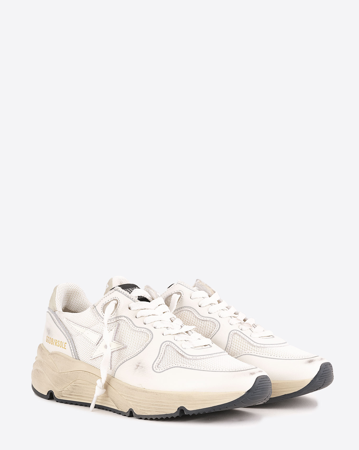 Sneakers Running Sole Golden Goose femme blanche étoile en cuir blanc arrière argent. Face.