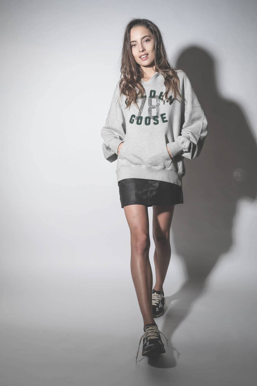 Golden Goose Unisexe Sweatshirt à Capuche Vintage – Gris