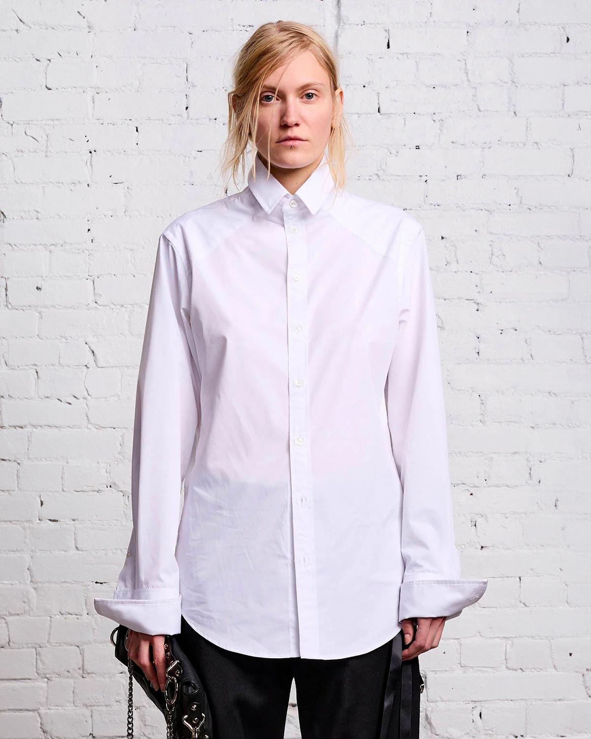 R13 Chemise Col Montant – Blanche