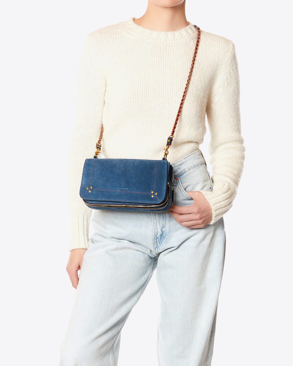 Sac Bobi Jérôme Dreyfuss en cuir suédé jeans porté croisé. 