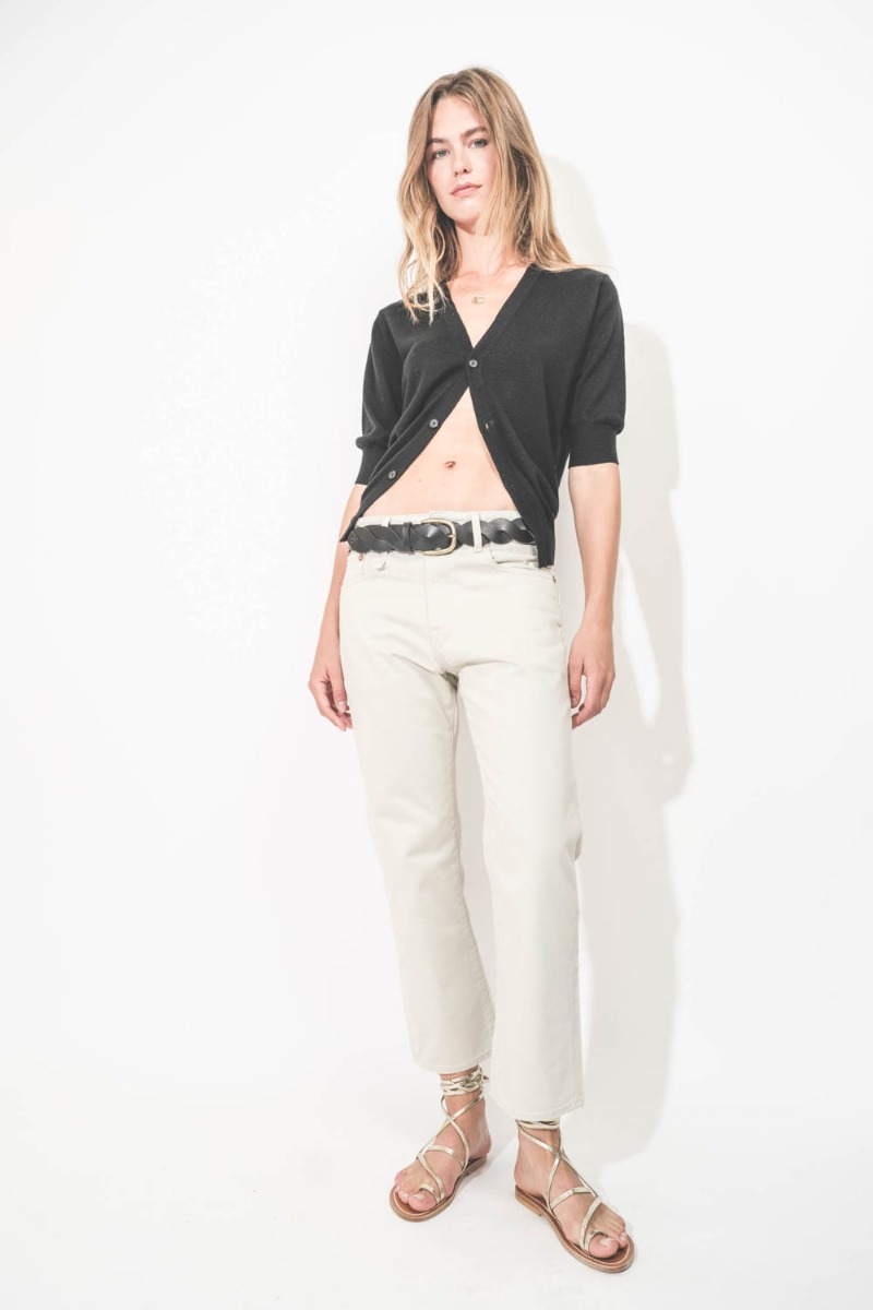 Jean Romeo Ivory Sateen R13 Denim. Porté de face.