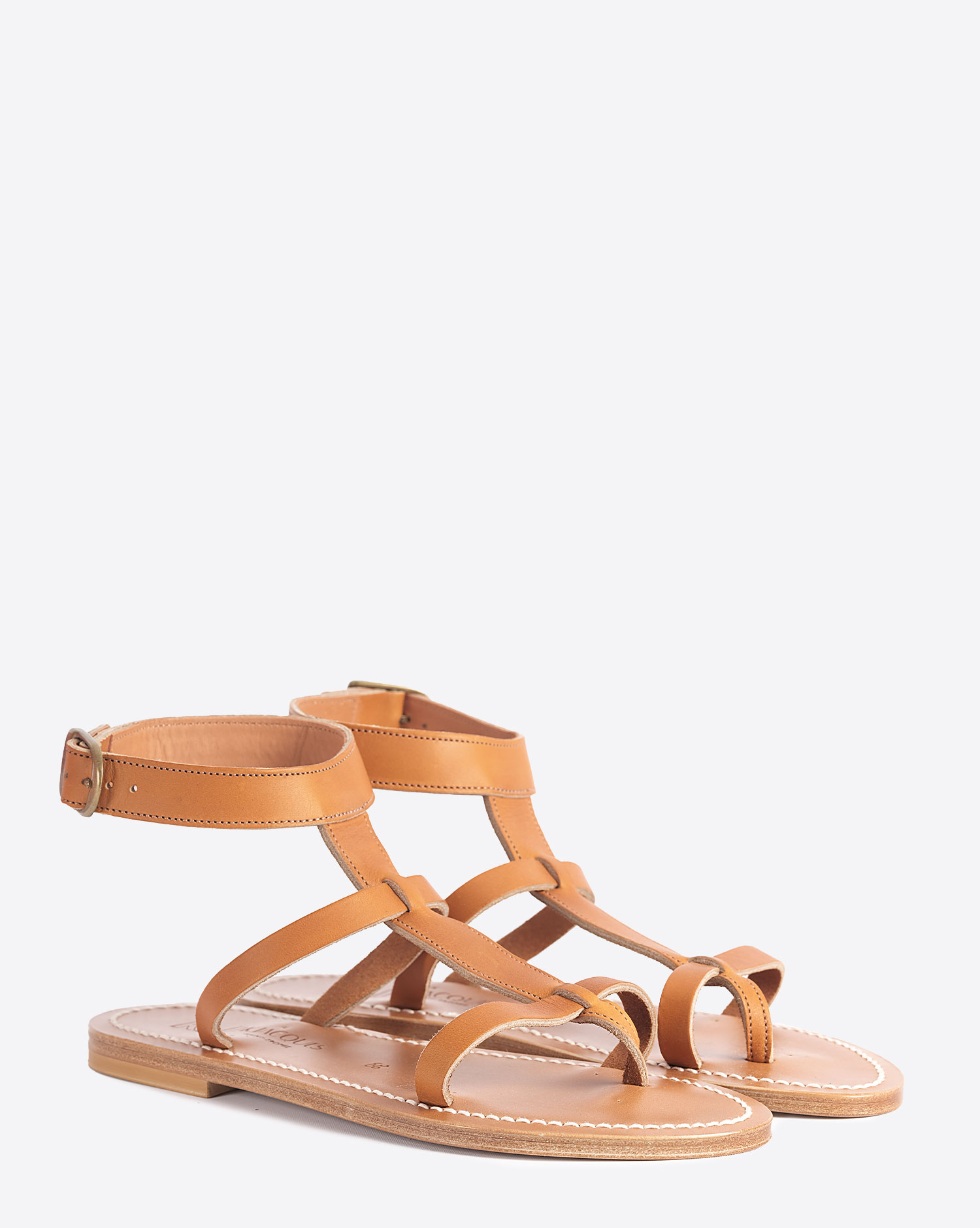Sandales plates Artimon K.Jacques en cuir naturel. Vue face. 